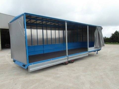 remorque bâchée